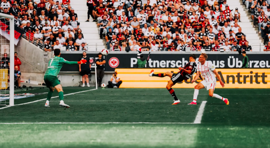Eintracht Frankfurt vs SC Freiburg (20:30 – 19/09)